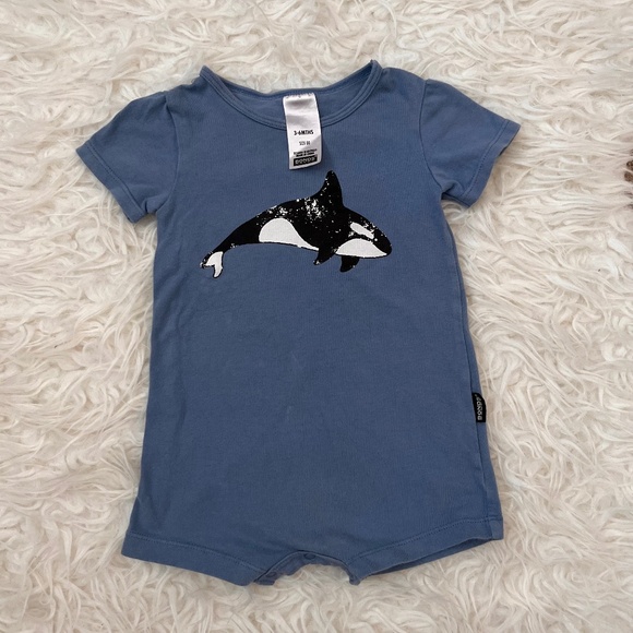 3-6m Bonds Whale Romper - Picture 1 of 2
